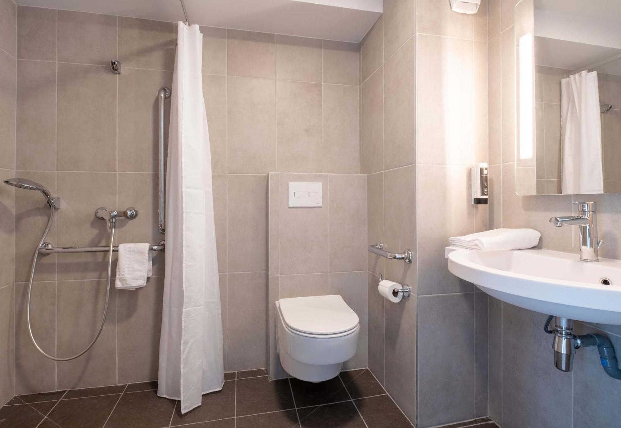 B&B Hotel Cluses Sud 外观 照片